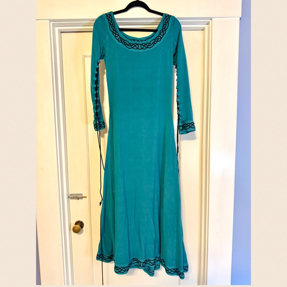 SOLD -Holy Clothing Merida dress - Picture 7 of 7